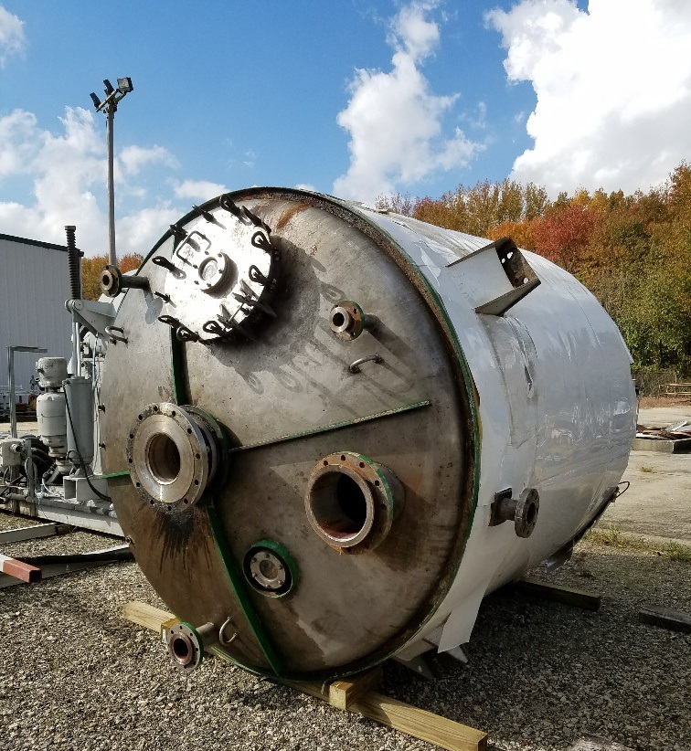 ***SOLD*** used 2,500 Gallon 316 Stainless Steel Reactor. Internal rated 75 PSI @ 600 Deg.F.  Jacket rated 150 PSI @ 600 Deg.F. 7'6